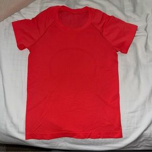 Lululemon swiftly tech shirt